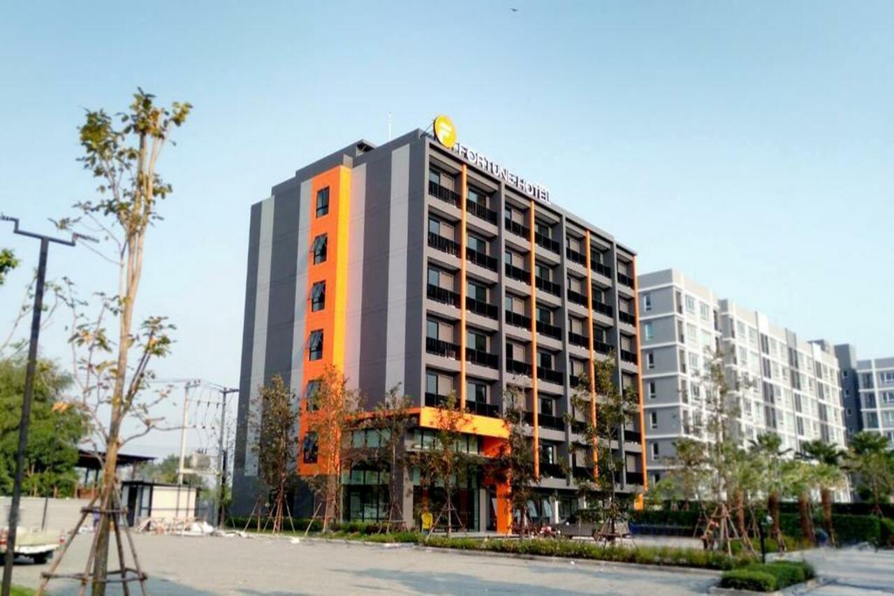 Modena By Fraser Buriram Exterior photo